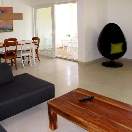 Hotel Lara - Zad717 By Interhome