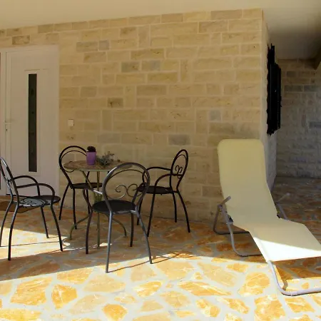 Hotel Lara - Zad717 By Interhome 3*